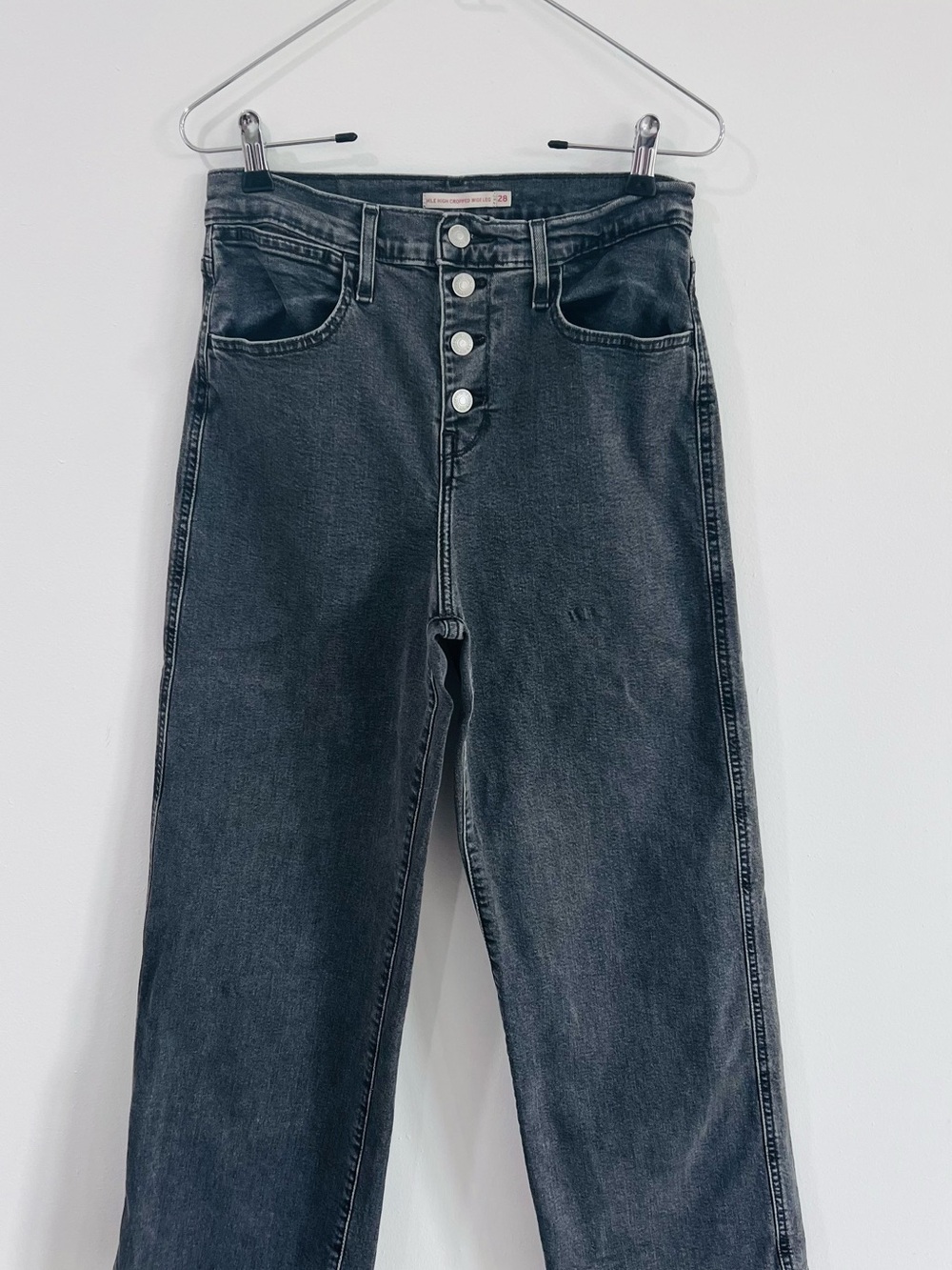 Levi’s Mile High Cropped Wide Leg Black Jeans Size 28